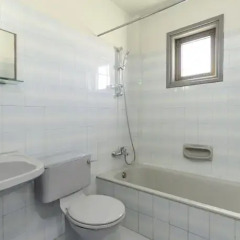 Отель Ayia Napa Suites ванная