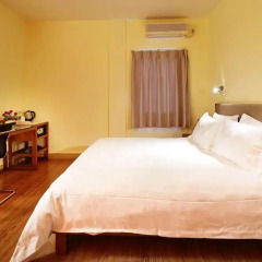 Отель Liwan Lake Garden Inn комната для гостей фото 5