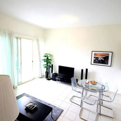Апартаменты Dubai Apartments The Greens Al Dhafrah комната для гостей фото 2