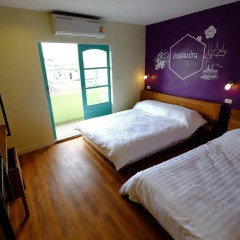 Хостел Siri Poshtel Bangkok Номер Делюкс с различными типами кроватей фото 14