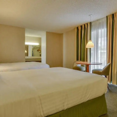 Отель Vagabond Inn Los Angeles at USC 2* Стандартный номер с различными типами кроватей фото 6