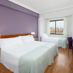 Hotel Madrid Centro, managed by Meliá 3* Стандартный номер с двуспальной кроватью фото 4