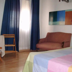 Отель Puerta del Sol Rooms Стандартный номер с различными типами кроватей фото 13