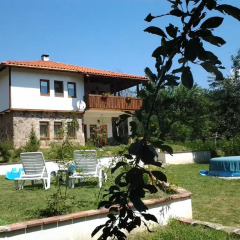 Отель The Bakardjievi's House Боженци