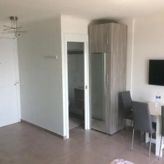 Апартаменты Studio on the Croisette with sea view комната для гостей фото 2