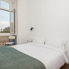 Отель Lisbon Old Town Guest House 3* Люкс с различными типами кроватей фото 24