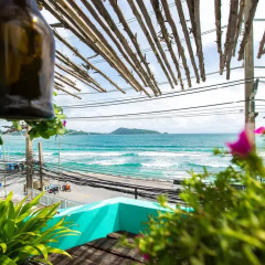 Barefoot Hotel Kalim Beach Front бассейн