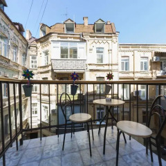 Гостиница BestKievApartment на Площади Независимости балкон
