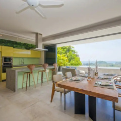 Отель Villas Overlooking Layan питание