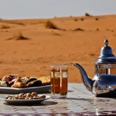 Отель Merzouga Luxury Camp Марокко, Мерзуга - отзывы, цены и фото номеров - забронировать отель Merzouga Luxury Camp онлайн питание фото 3