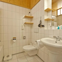 Schweizerhof Swiss Quality Hotel 4* Стандартный номер с различными типами кроватей фото 3