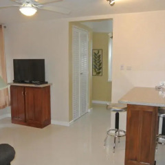 Отель Beach One Bedroom Suite 13 удобства в номере фото 2