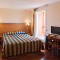 Hotel Laurentia 3* Стандартный номер с различными типами кроватей фото 9