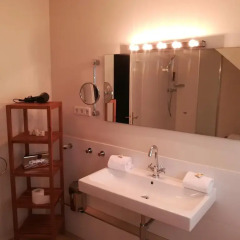Отель Apartmenthaus Hohe Straße Дюссельдорф ванная