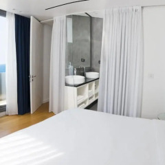 Brown Seaside boutique hotel by Brown Hotels Люкс фото 3