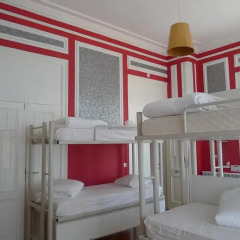 Отель Hostal Equity Point Lisboa Лиссабон комната для гостей фото 2