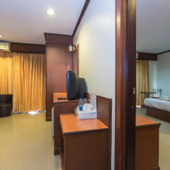 Sharaya Patong Hotel 3* Стандартный семейный номер с двуспальной кроватью фото 7