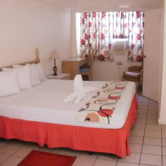 Pineapple Court Hotel 2* Стандартный номер с различными типами кроватей