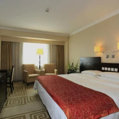 Beijing Continental Grand Hotel 3* Номер Делюкс с различными типами кроватей фото 5