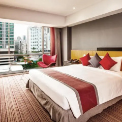 Отель BelAire Bangkok 4* Улучшенный номер