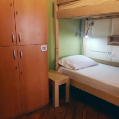 Envoy Hostel Кровать в общем номере с двухъярусной кроватью