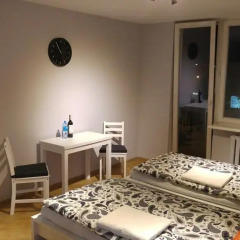 Отель AdMatch Niepodleglosci Rooms Metro Стандартный номер фото 4
