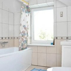 Отель Irena Family House Вильнюс ванная