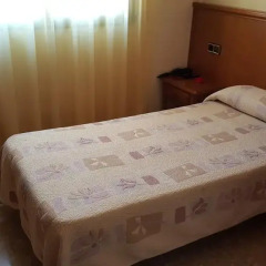 Hotel Reina Isabel Стандартный номер фото 4