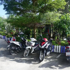 Отель Nadapa Resort парковка