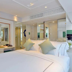 Отель Riva Arun Bangkok 4* Улучшенный номер с различными типами кроватей фото 11