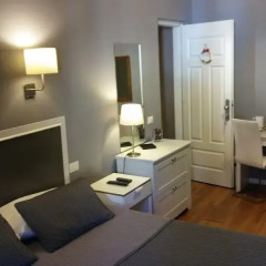 Отель AmoRoma Suite Стандартный номер с двуспальной кроватью фото 12