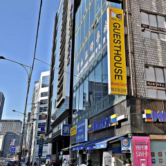 Отель Guesthouse Myeongdong Южная Корея, Сеул - отзывы, цены и фото номеров - забронировать отель Guesthouse Myeongdong онлайн вид на фасад фото 2