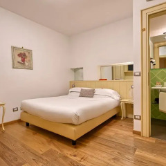 Отель Palazzo Trevi Charming House Италия, Болонья - отзывы, цены и фото номеров - забронировать отель Palazzo Trevi Charming House онлайн сейф в номере