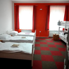 Hostel Sara Кровать в общем номере с двухъярусной кроватью фото 3