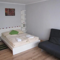 Отель Ferien-zimmer-berlin Wilmersdorfer Straße Берлин комната для гостей фото 7