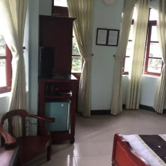 Отель Dalat 24h Guest House Стандартный номер фото 9