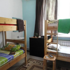 Amigo Hostel Almaty Кровать в мужском общем номере
