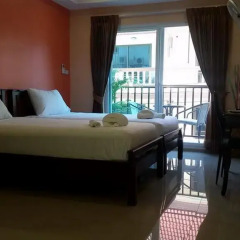 Отель Patamnak Beach Guesthouse 3* Люкс с 2 отдельными кроватями фото 8