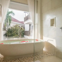 Отель Hoi An Ancient House Resort And Spa 4* Улучшенный номер с различными типами кроватей фото 10