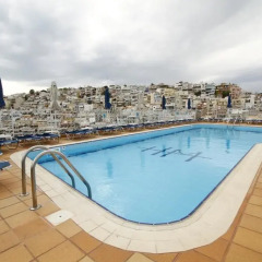 Hotel Mistral бассейн