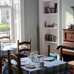 Отель McCrae's Bed and Breakfast Великобритания, Эдинбург - отзывы, цены и фото номеров - забронировать отель McCrae's Bed and Breakfast онлайн питание