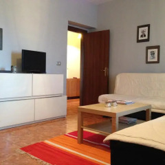 Апартаменты Apartment Tirana Тирана комната для гостей фото 3