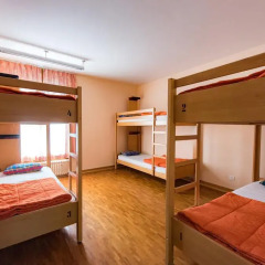 Geneva Hostel Кровать в мужском общем номере с двухъярусной кроватью фото 4