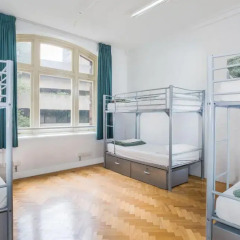 Отель Base Sydney Кровать в общем номере с двухъярусной кроватью фото 5