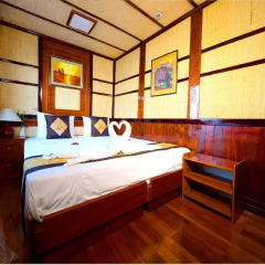 Отель Imperial Classic Cruise Halong 2* Стандартный номер с различными типами кроватей