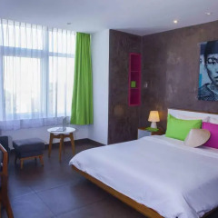 EMM Hotel Saigon 3* Улучшенный номер с различными типами кроватей фото 2