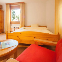 Chesa Surlej Hotel 3* Номер категории Эконом с различными типами кроватей фото 2