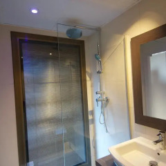 Hotel Oasis 2* Улучшенный номер фото 9