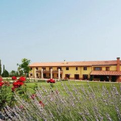 Отель Agriturismo Tenuta Regina Прамаджоре