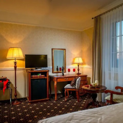 Kavalier Boutique Hotel 5* Стандартный номер двуспальная кровать фото 3